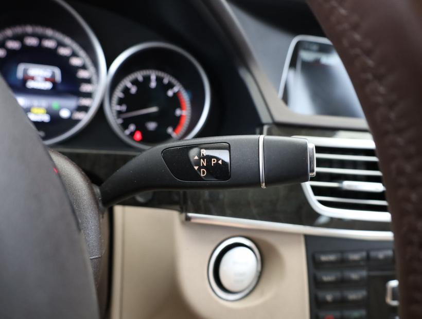Mercedes-Benz E, 2013
