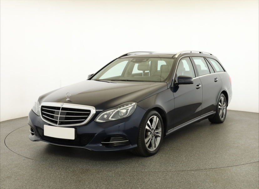 Mercedes-Benz E, 2013