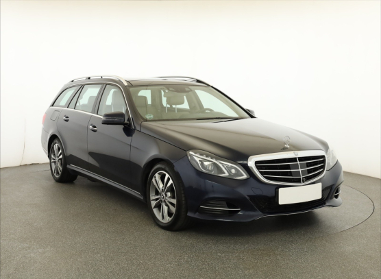 Mercedes-Benz E 350 BlueTEC 4MATIC