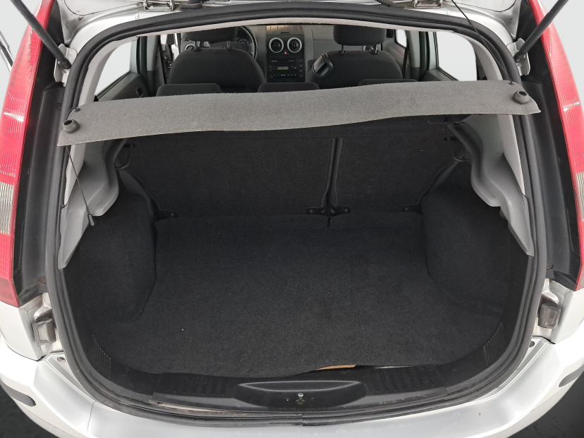 Ford Fusion, 2003
