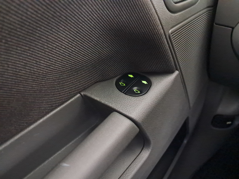 Ford Fusion, 2003