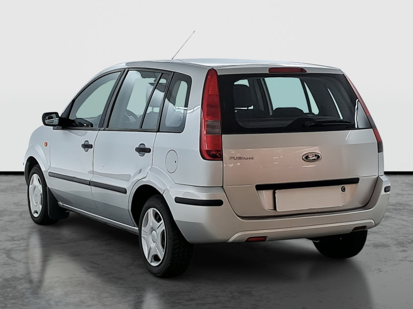Ford Fusion, 2003