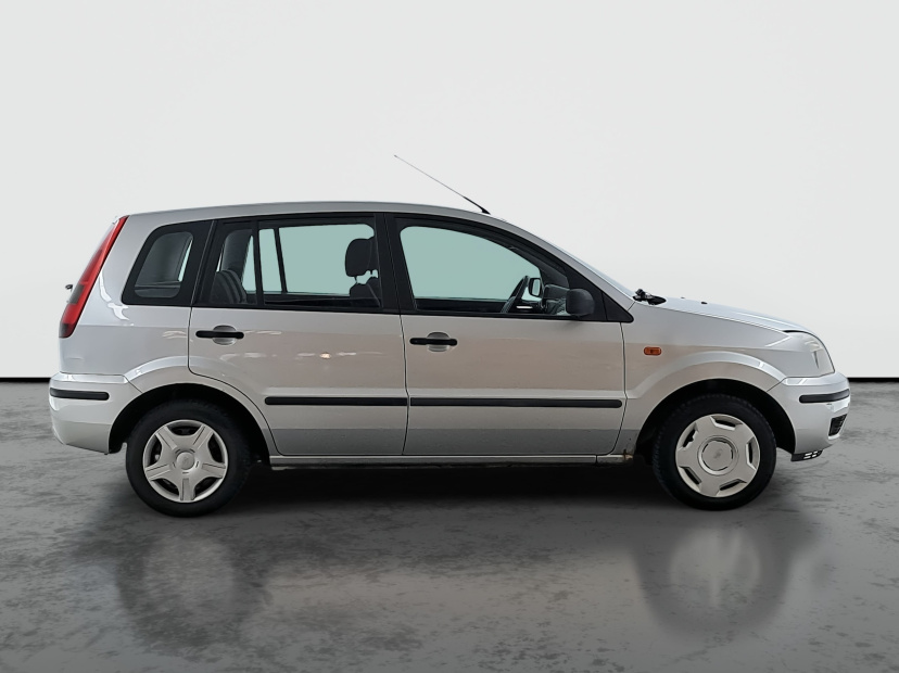 Ford Fusion, 2003
