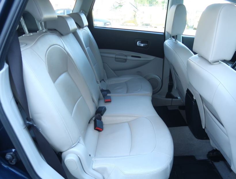 Nissan Qashqai+2, 2012