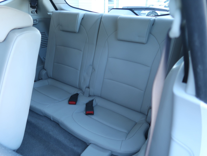 Nissan Qashqai+2, 2012