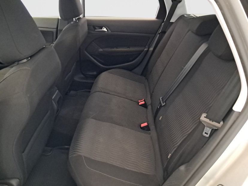 Peugeot 308, 2015