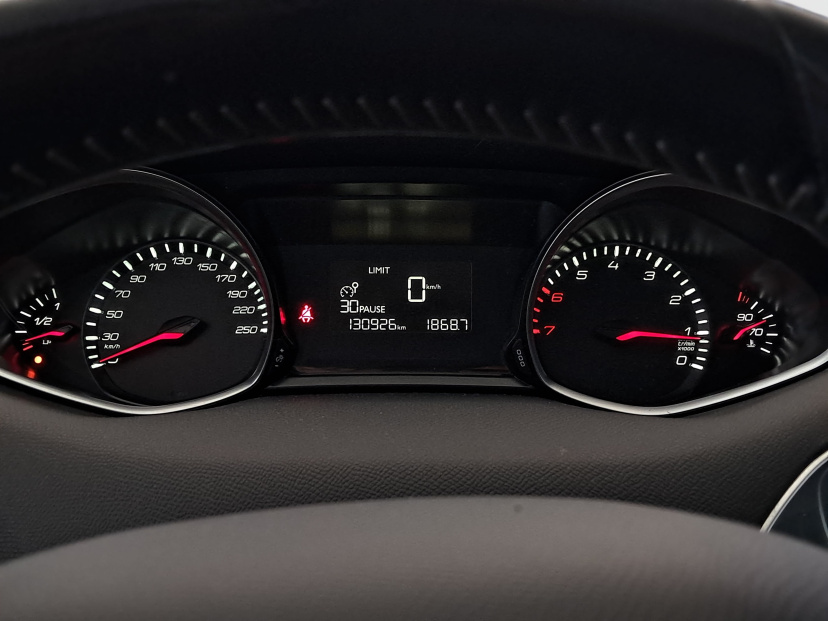 Peugeot 308, 2015