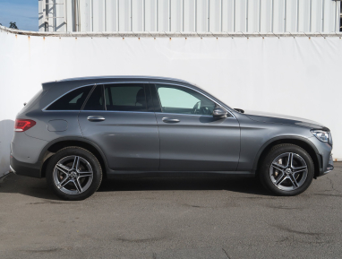 Mercedes-Benz GLC - 2022