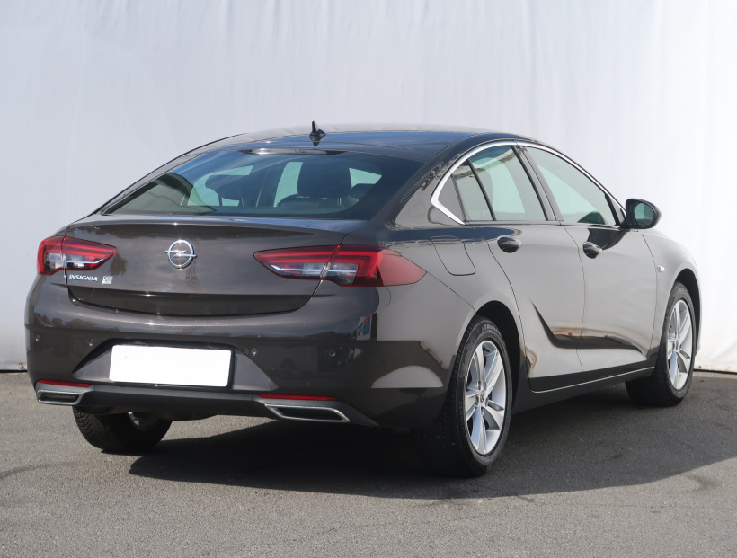 Opel Insignia, 2021
