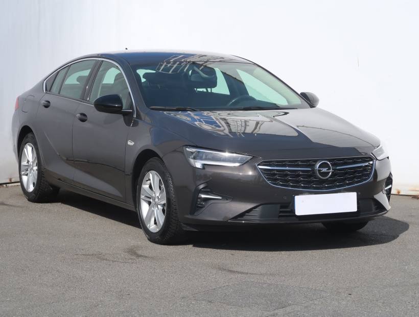 Opel Insignia, 2021