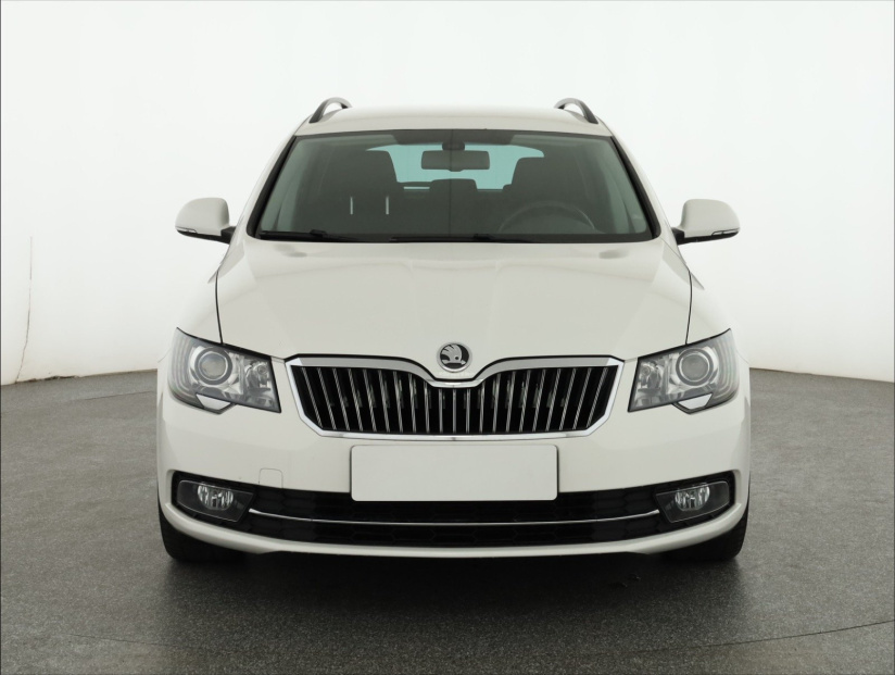 Škoda Superb, 2014