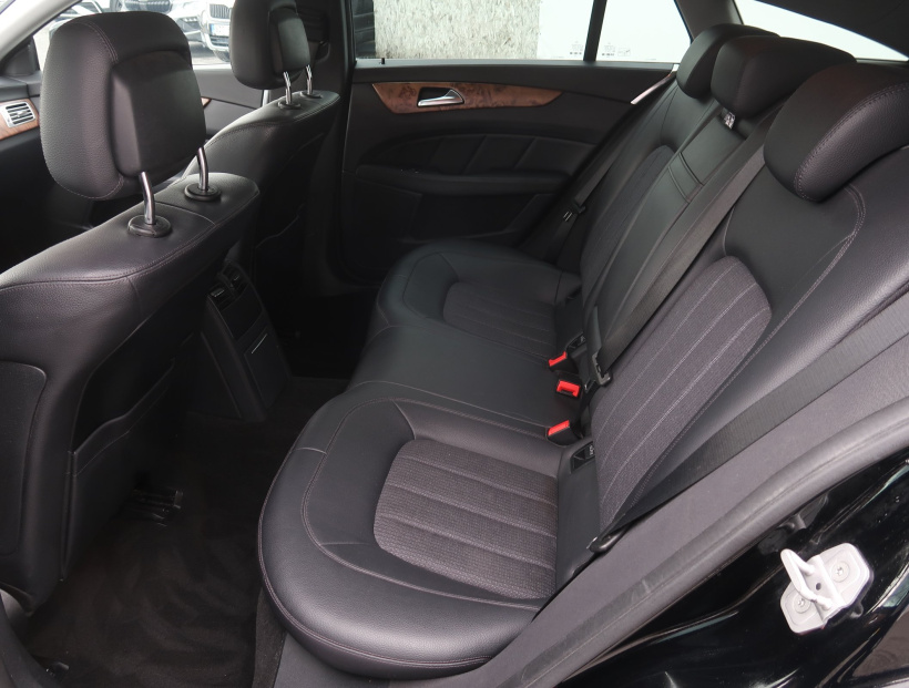 Mercedes-Benz CLS, 2013