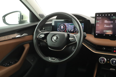 Škoda Superb - 2024
