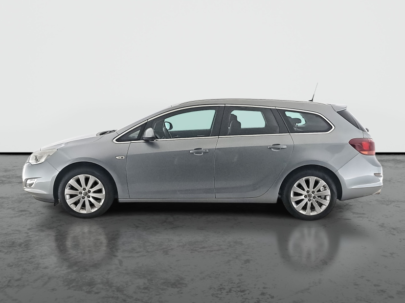 Opel Astra, 2011