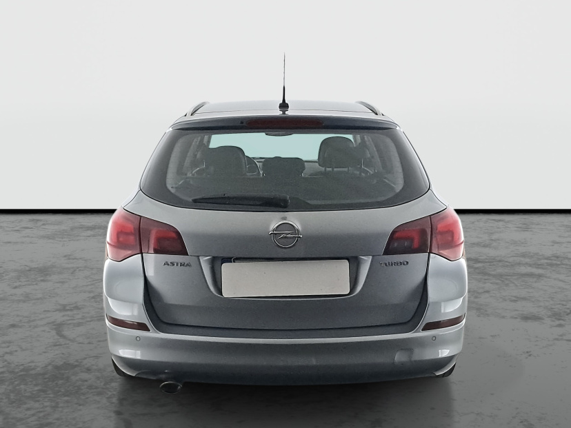 Opel Astra, 2011
