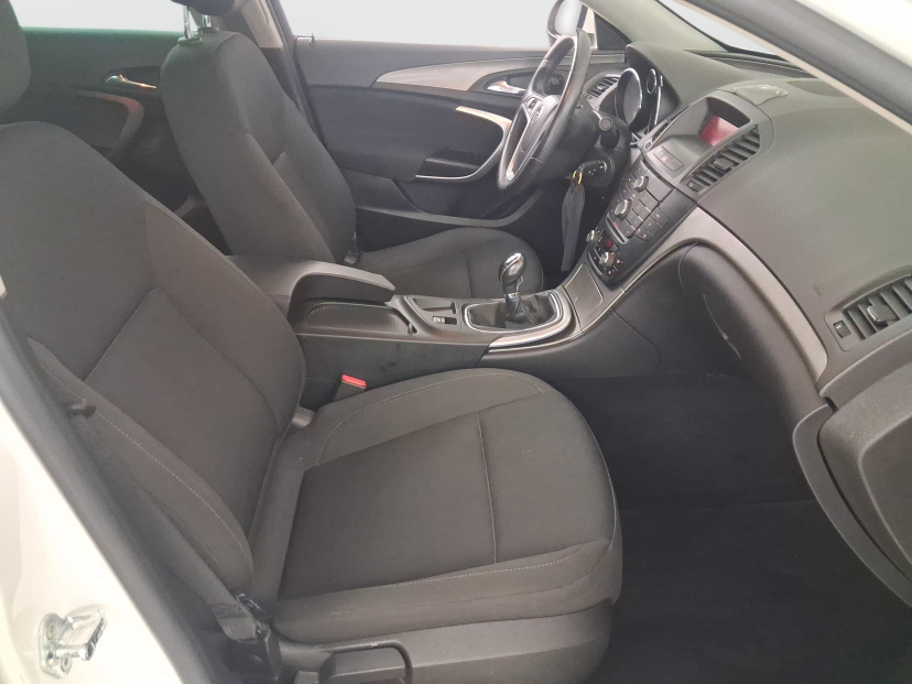 Opel Insignia, 2011