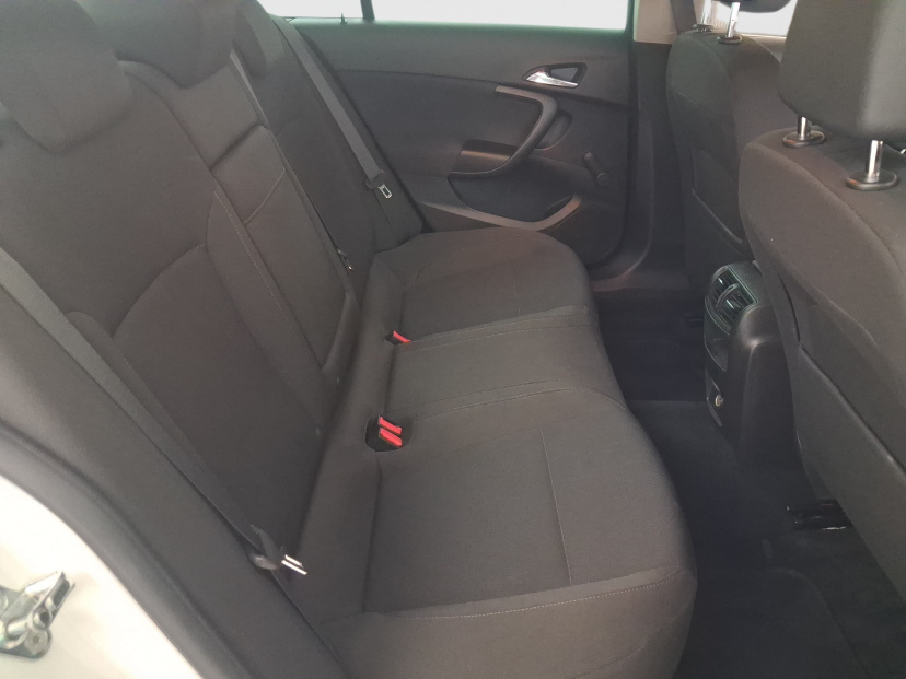 Opel Insignia, 2011