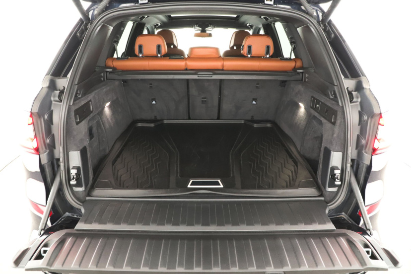 BMW X5, 2023