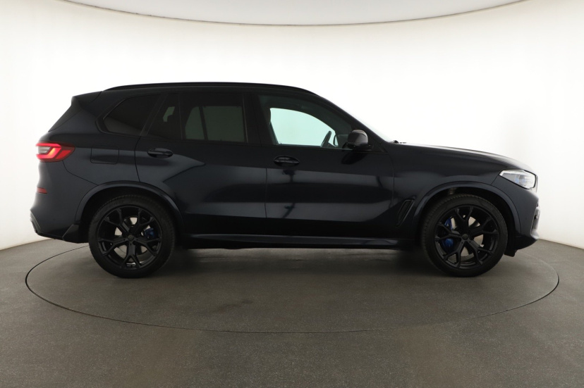 BMW X5, 2023