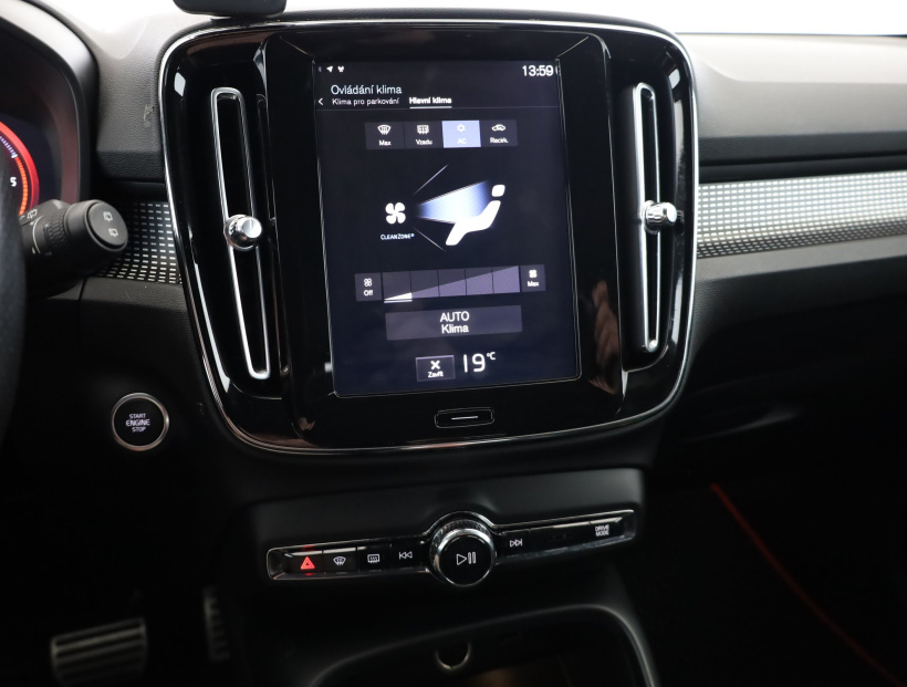 Volvo XC40, 2019