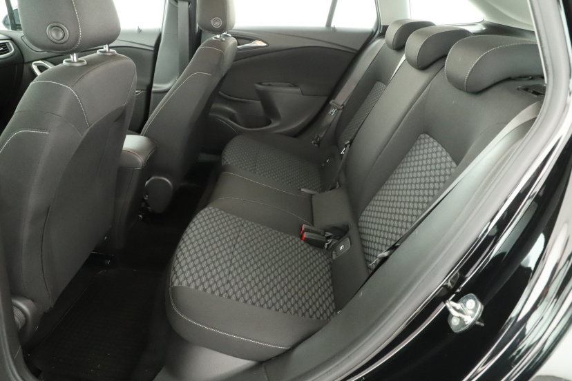 Opel Astra, 2018
