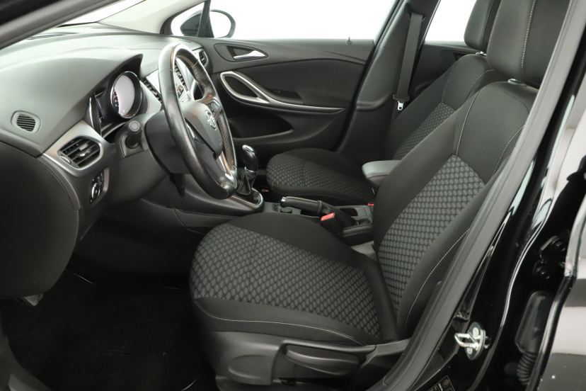 Opel Astra, 2018