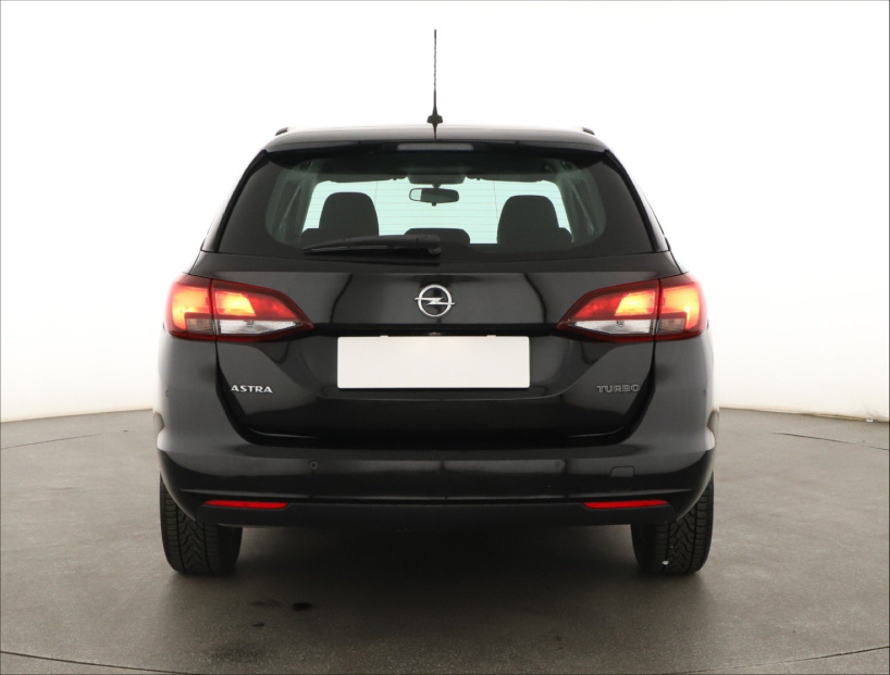 Opel Astra, 2018