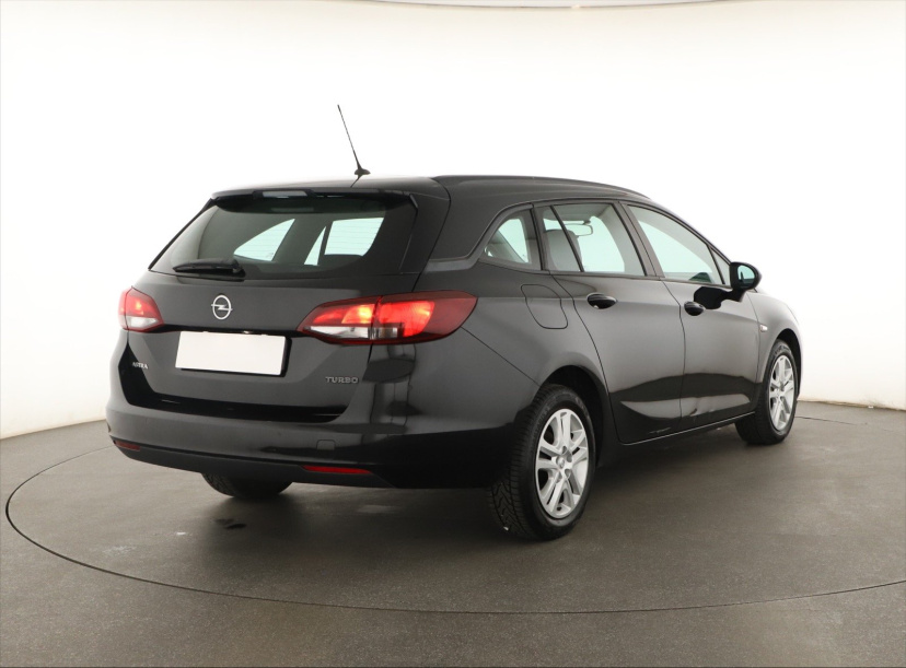Opel Astra, 2018