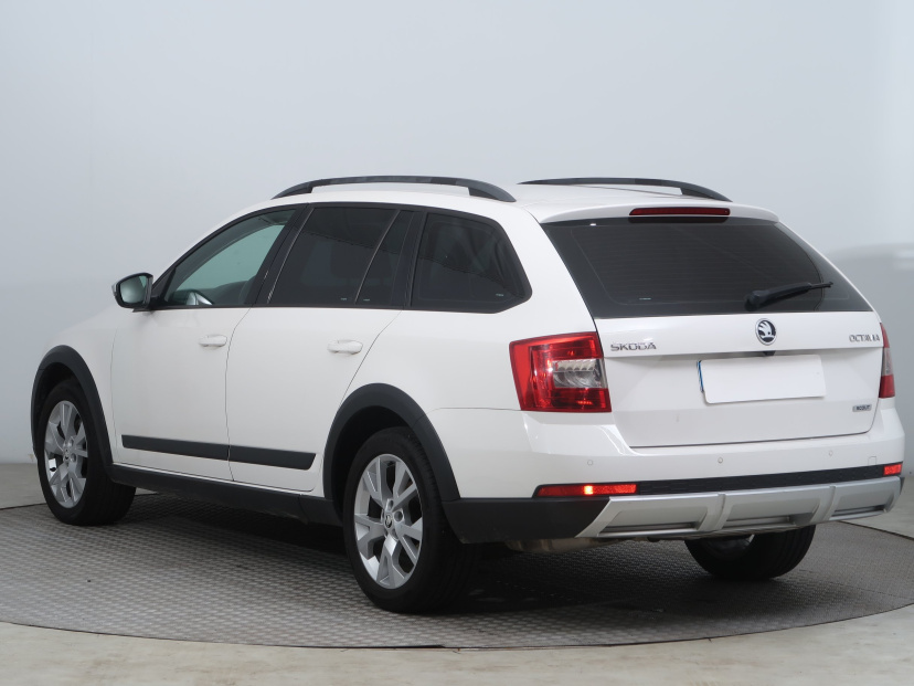Škoda Octavia Scout, 2015