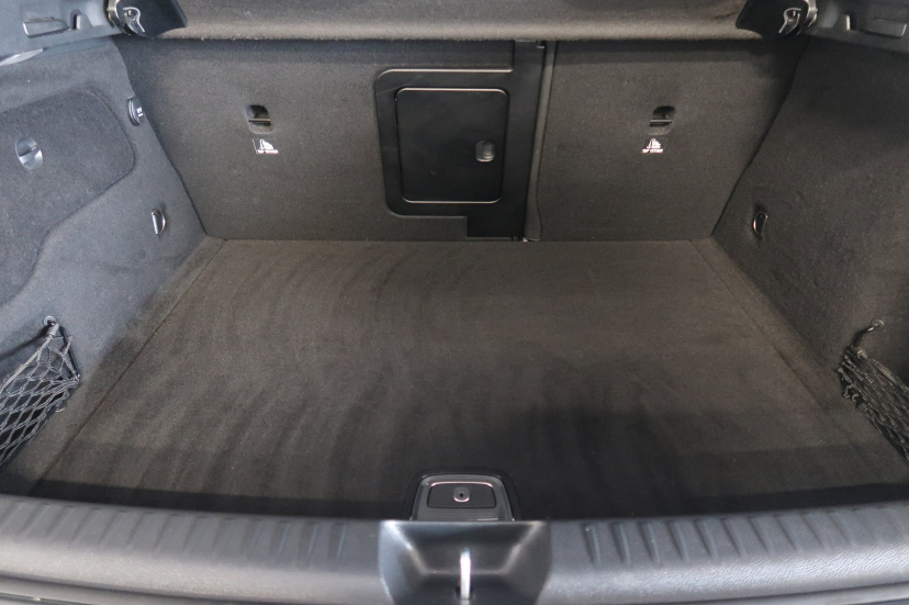 Mercedes-Benz GLA, 2018