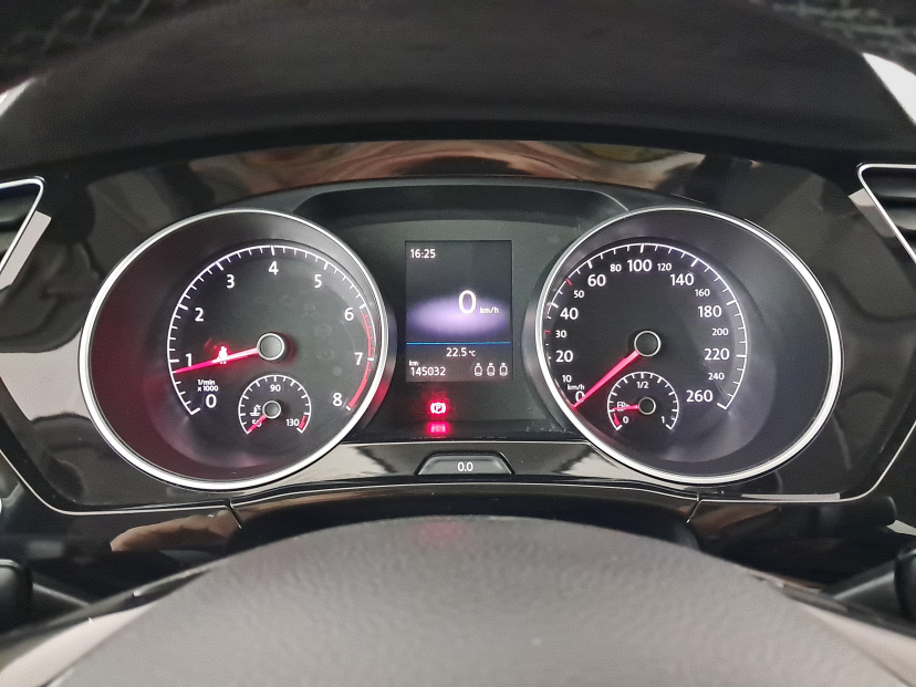 Volkswagen Touran, 2016