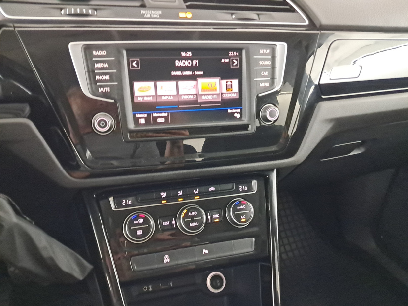 Volkswagen Touran, 2016