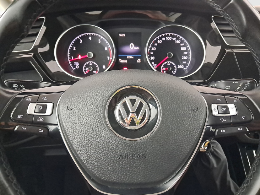 Volkswagen Touran, 2016