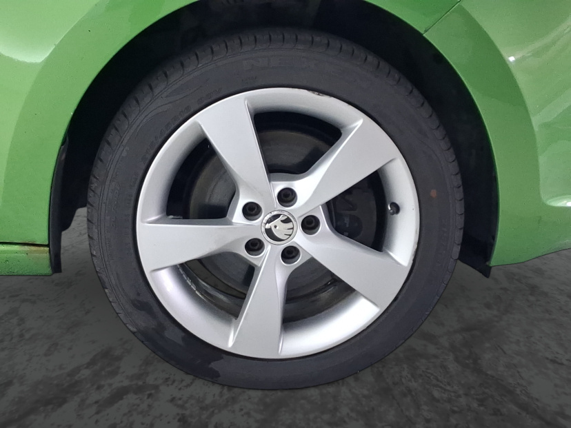Škoda Rapid Spaceback, 2014