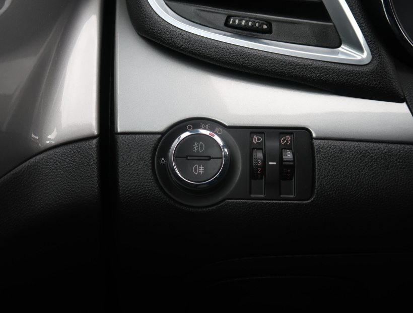 Opel Mokka, 2014