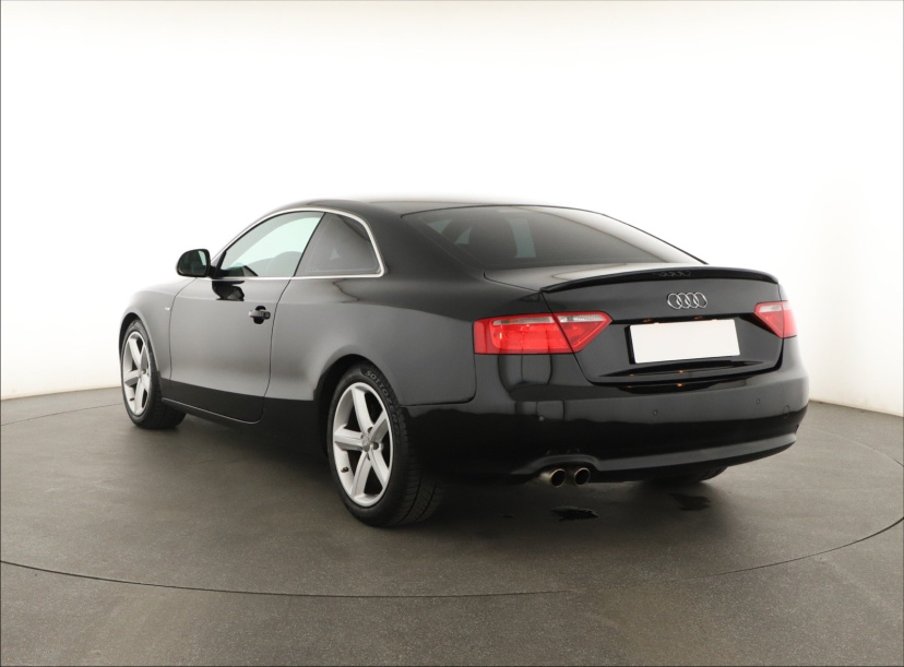 Audi A5, 2009