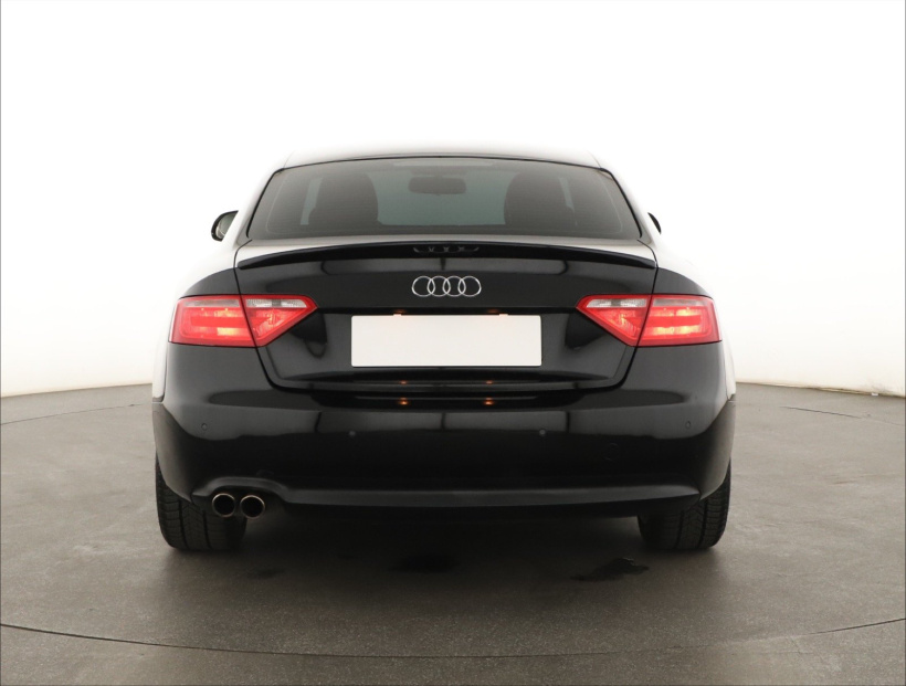 Audi A5, 2009