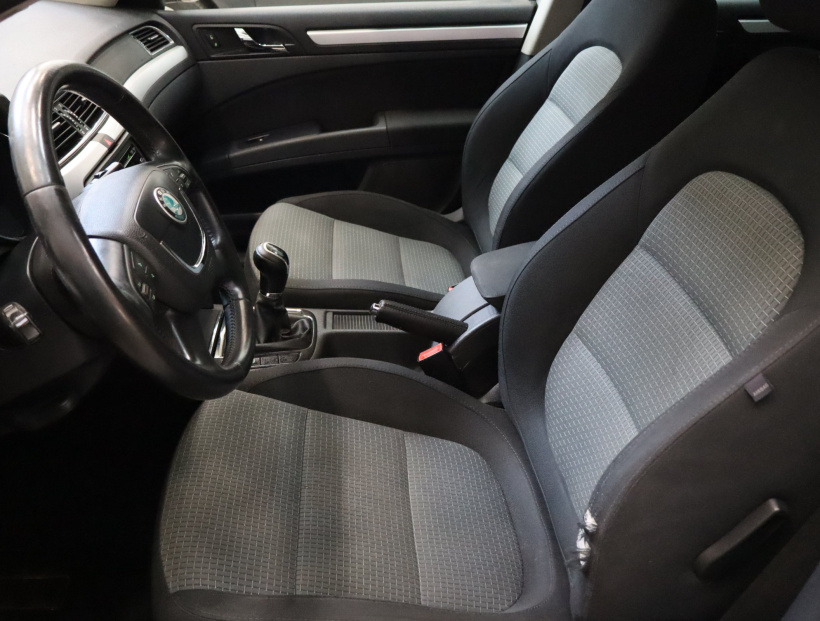 Škoda Superb, 2013