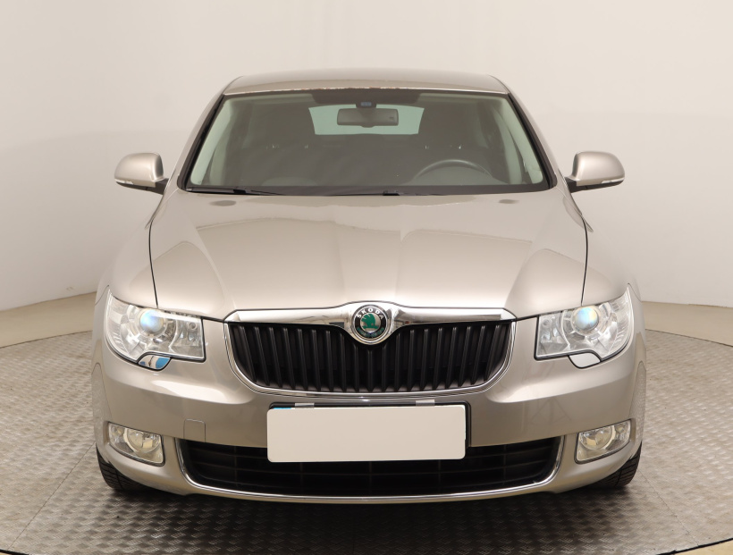 Škoda Superb, 2013
