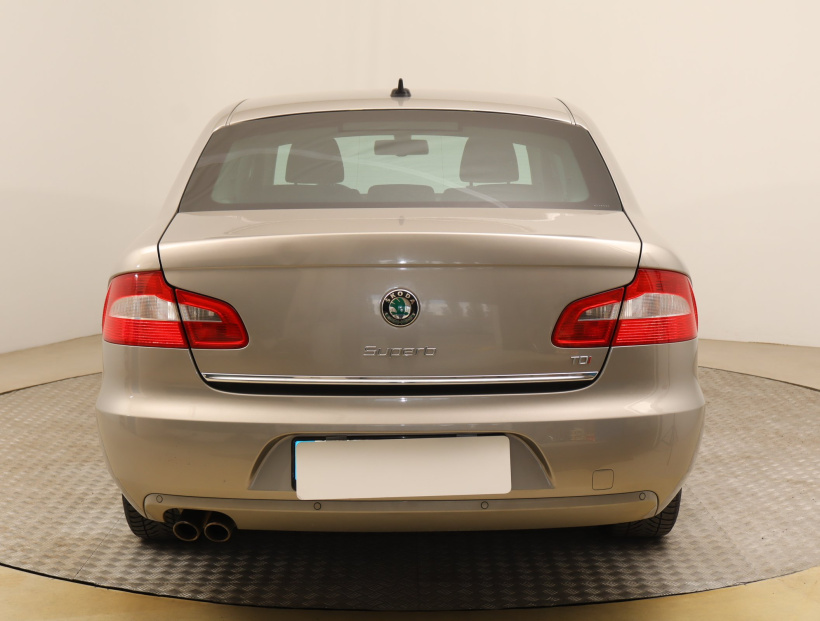 Škoda Superb, 2013