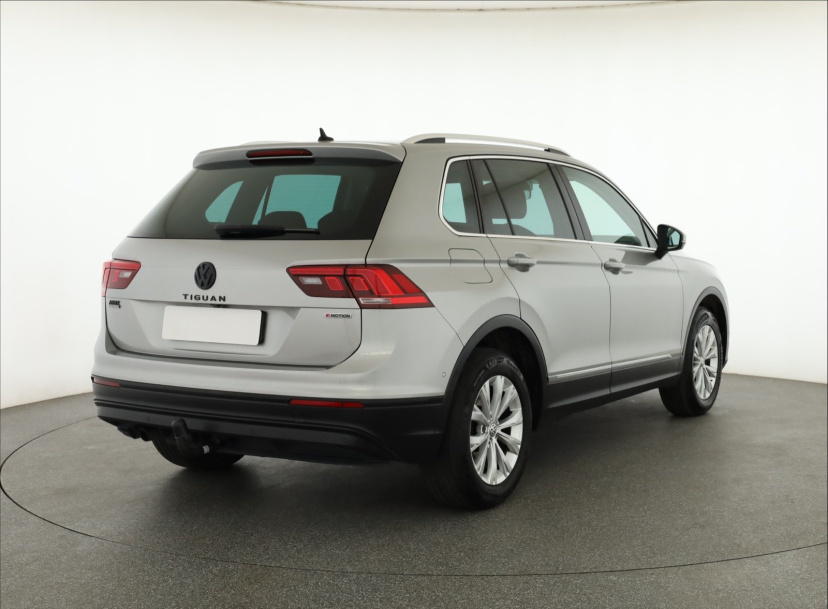 Volkswagen Tiguan, 2018
