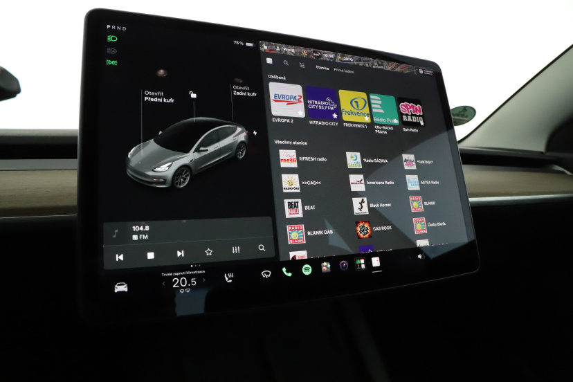 Tesla Model 3, 2021