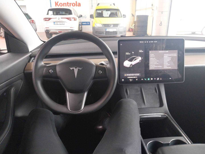 Tesla Model 3, 2021