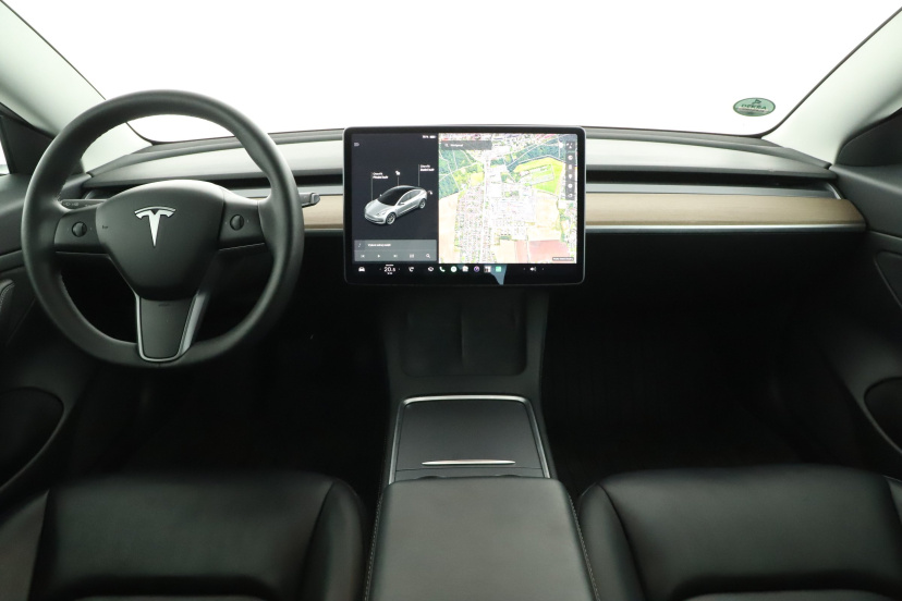 Tesla Model 3, 2021