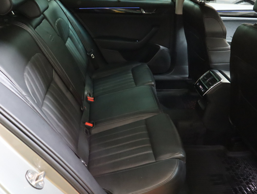 Škoda Superb, 2016