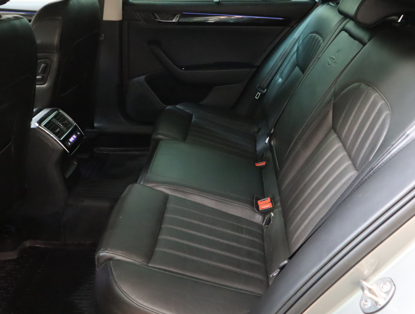 Škoda Superb, 2016