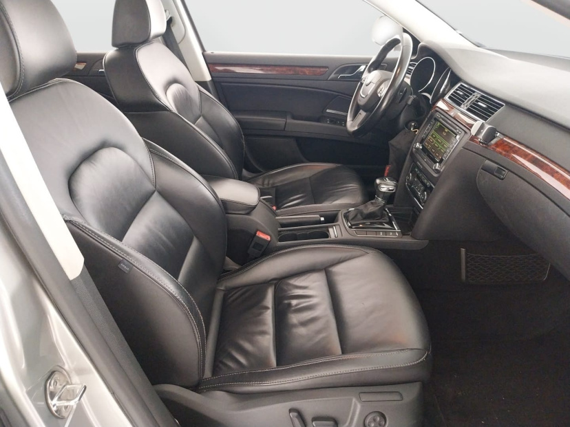 Škoda Superb, 2010