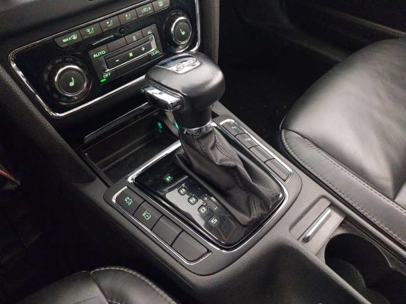 Škoda Superb, 2010