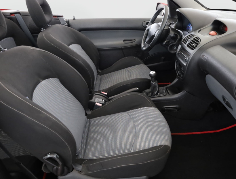 Peugeot 206, 2003