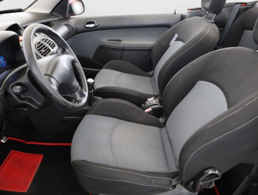 Peugeot 206, 2003
